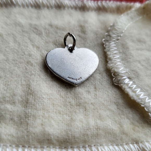 James Avery Sterling silver "2014" Heart Charm✨️ Price is firm. - Picture 6 of 7